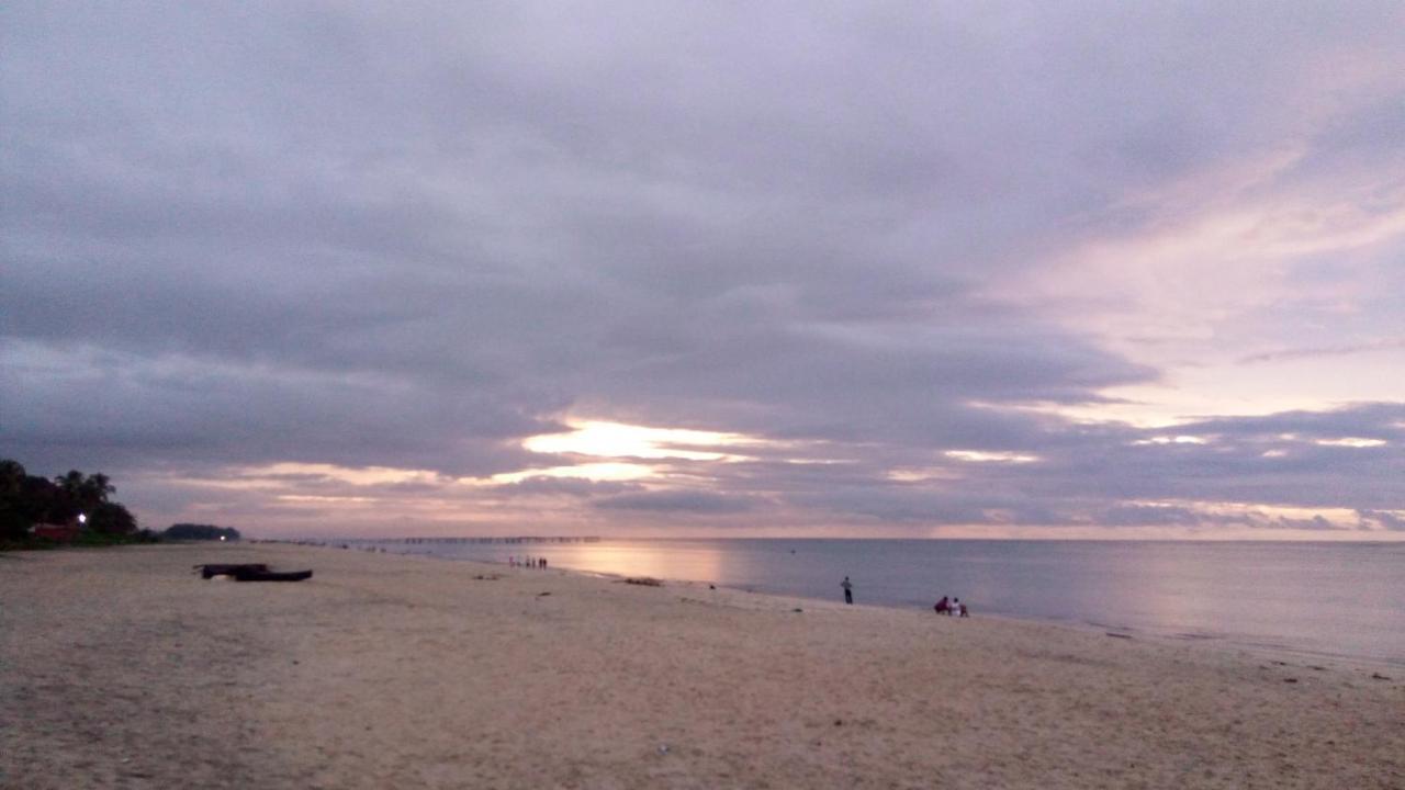 Golden Beach Home Stay Alappuzha المظهر الخارجي الصورة